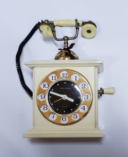 画像1: 東京時計・トラベルアラーム電話機型・昭和４０年代ベル付き手巻き