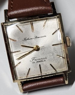 画像1: タカノ・フロンティア・紳士角型手巻き・幻の時計と言われる希少な時計・【１９５８年・昭和３３年〜】