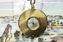 画像6: セイコー・婦人用ペンダントウオッチ・金色・手巻き・【１９６５年・昭和４０年・３月生まれ」】