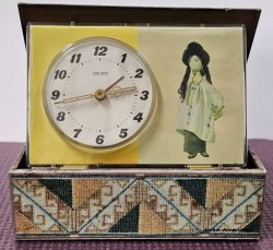 画像1: セイコー・ブック型・ベル付き目覚まし・パペット・昭和４０年代・手巻・希少な時計