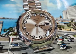 画像10: セイコー・５１ニューファイブ・希少なレーシングダイヤル・自動巻き【１９６８年・昭和４３年・１１月生まれ】