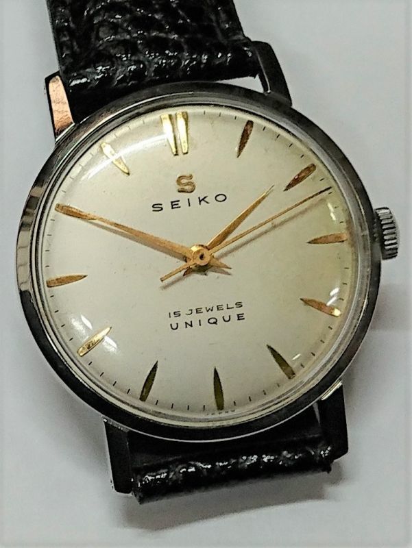 Sマークのセイコー・ユニーク・昭和30年代の、やや小ぶりな紳士手巻き - アンティーク時計専門店 時計屋なかの