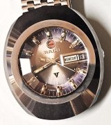 画像:  ラドー・バルボア【超鋼金ケース】・輝く美しい多面カットガラス風防・１９７０年代スイス製紳士自動巻き