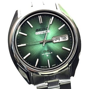 画像: セイコー・ファイブアクタス・紳士自動巻き・綺麗なサンバースト仕上げのグリーン文字板・【１９７４年・昭和４９年・９月生まれ】