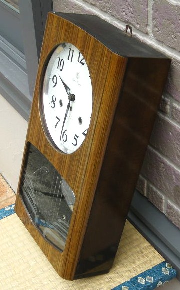 画像: アイチ時計・昭和４０年代の一ヶ月巻き掛け時計