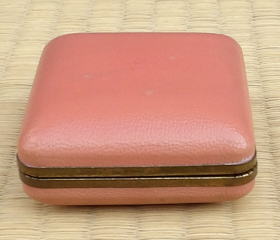 画像: セイコー・トラベラ・２石（ピンク）・昭和４０年代手巻
