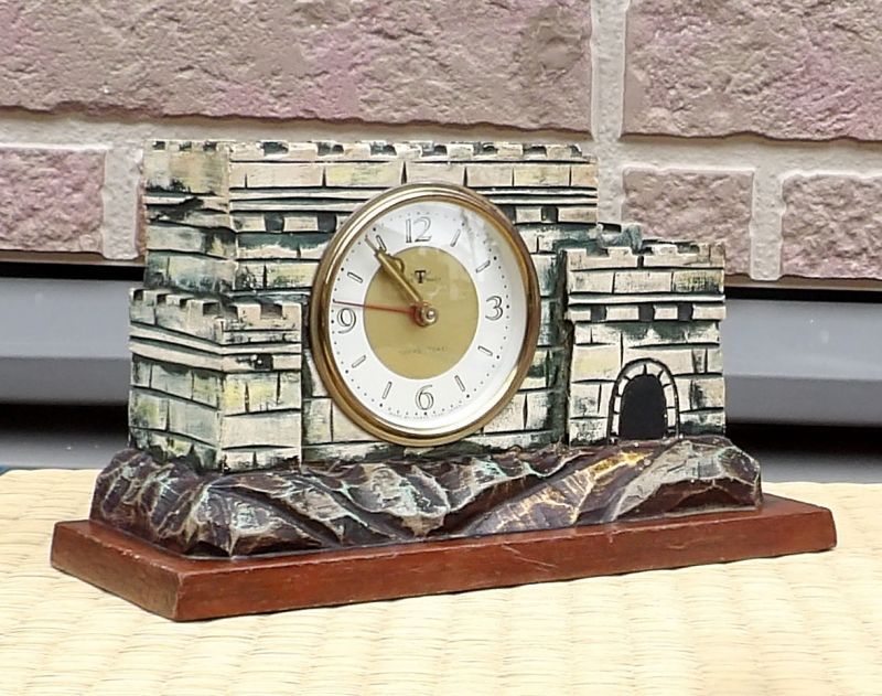 画像: 東京時計・昭和30年代のオルゴール付き【峠の我が家】置き時計・一日巻の手巻き