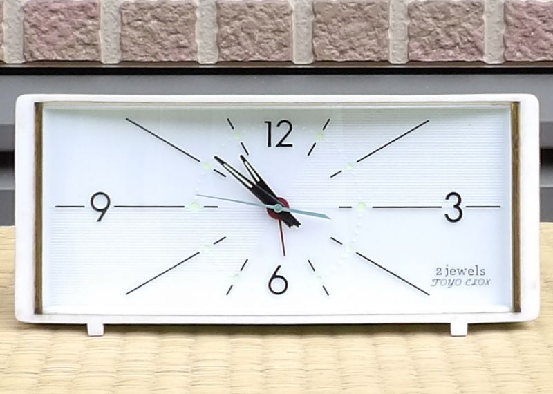 画像1: 東洋時計・昭和４０年代のベル付き手巻き【一日巻】・側面・若草色