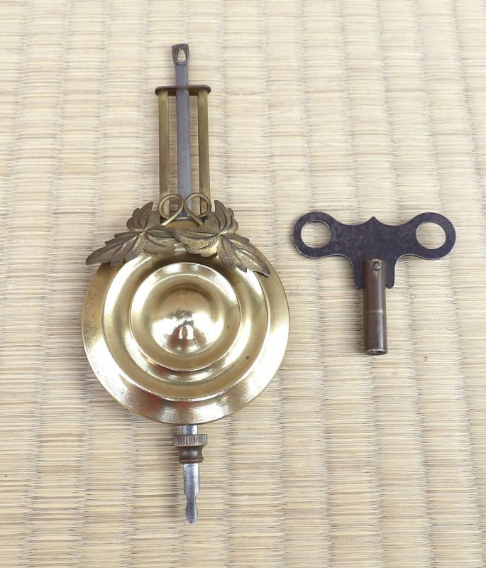 画像: セイコー舎・四つ丸金ダルマ時計・明治時代の八日まき掛時計