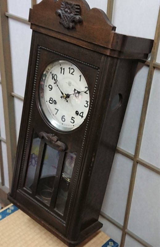 画像: TAISEN【タイセン】大きめの宮型八日巻き掛時計・昭和初期・心地よい音色の渦巻きボンボン