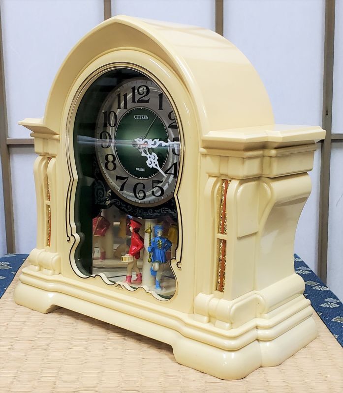 画像: シチズン・オルゴール付き【シューベルト　セレナーデ】置き時計・人形が回転します・昭和４０年代・一日巻[