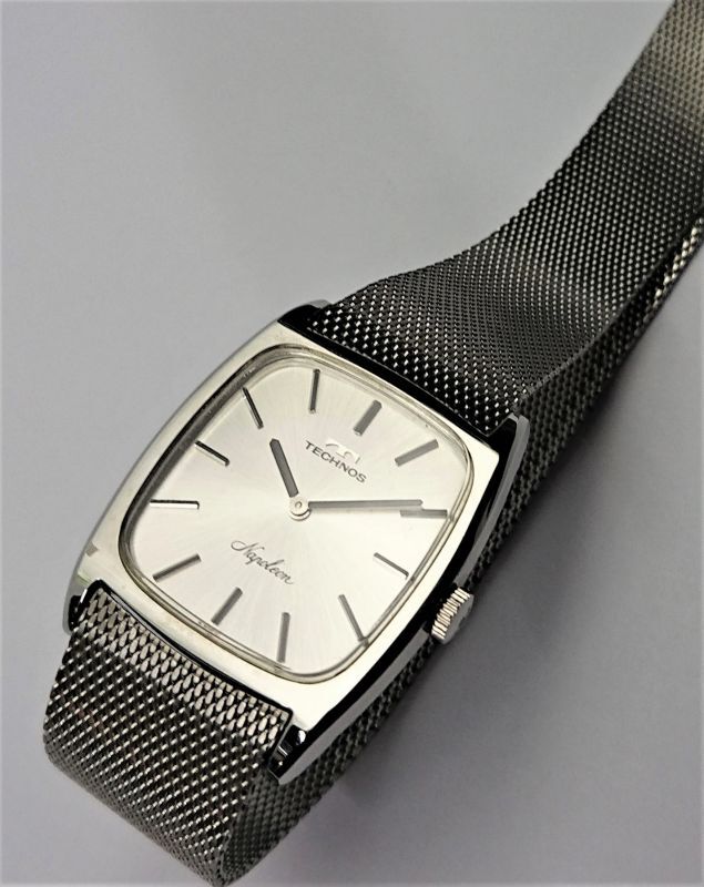 テクノス　ナポレオン　ビンテージ　手巻きメンズ腕時計ケース幅約33cmリューズ含む