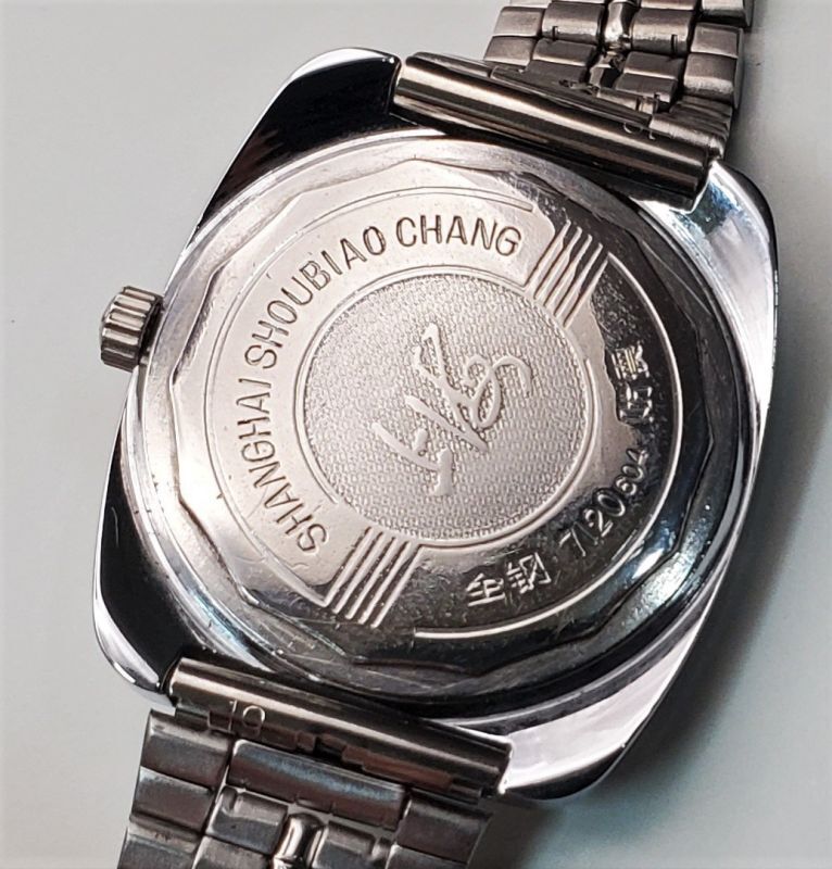 画像: SHANGHAI・【上海】時計・1970年代紳士用手巻き・内面カットプラ風防が、変わりケースも、お洒落です。