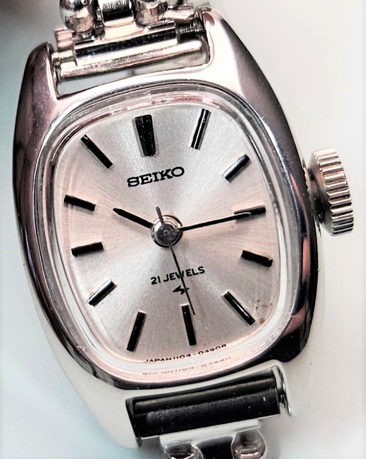 セイコー・サルビア・昭和４０年代婦人用手巻き・小さくてお洒落な時計