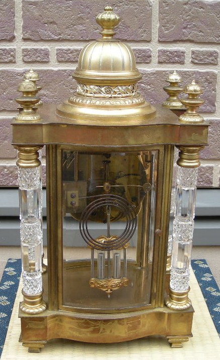 画像: アンソニア置時計・クリスタルガラス四本柱・八日巻